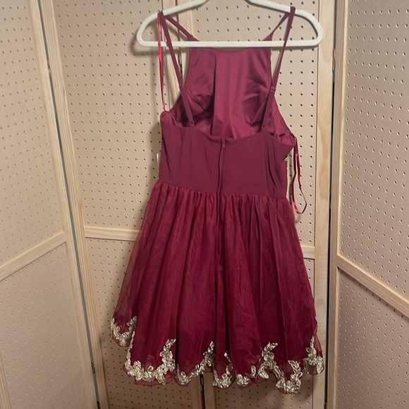 NWT Eureka large burgundy gown dress - Picture 8 of 11